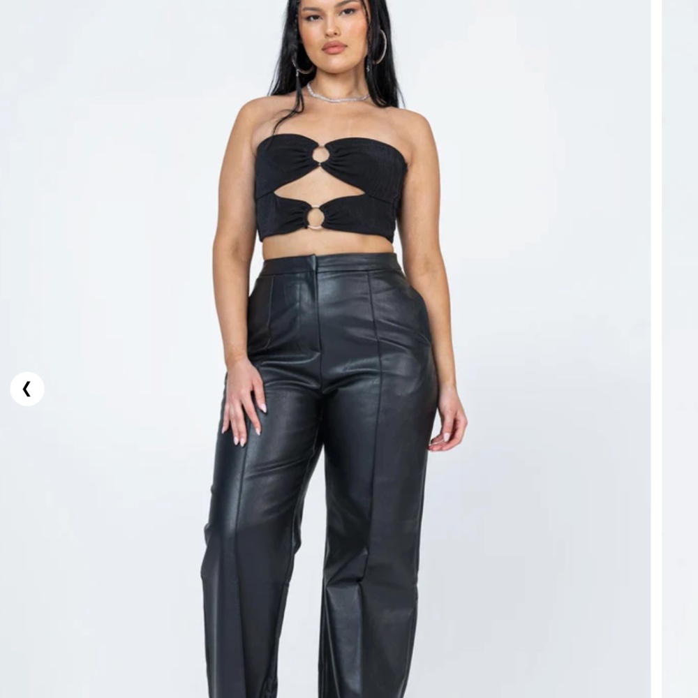 Takeover Top Black